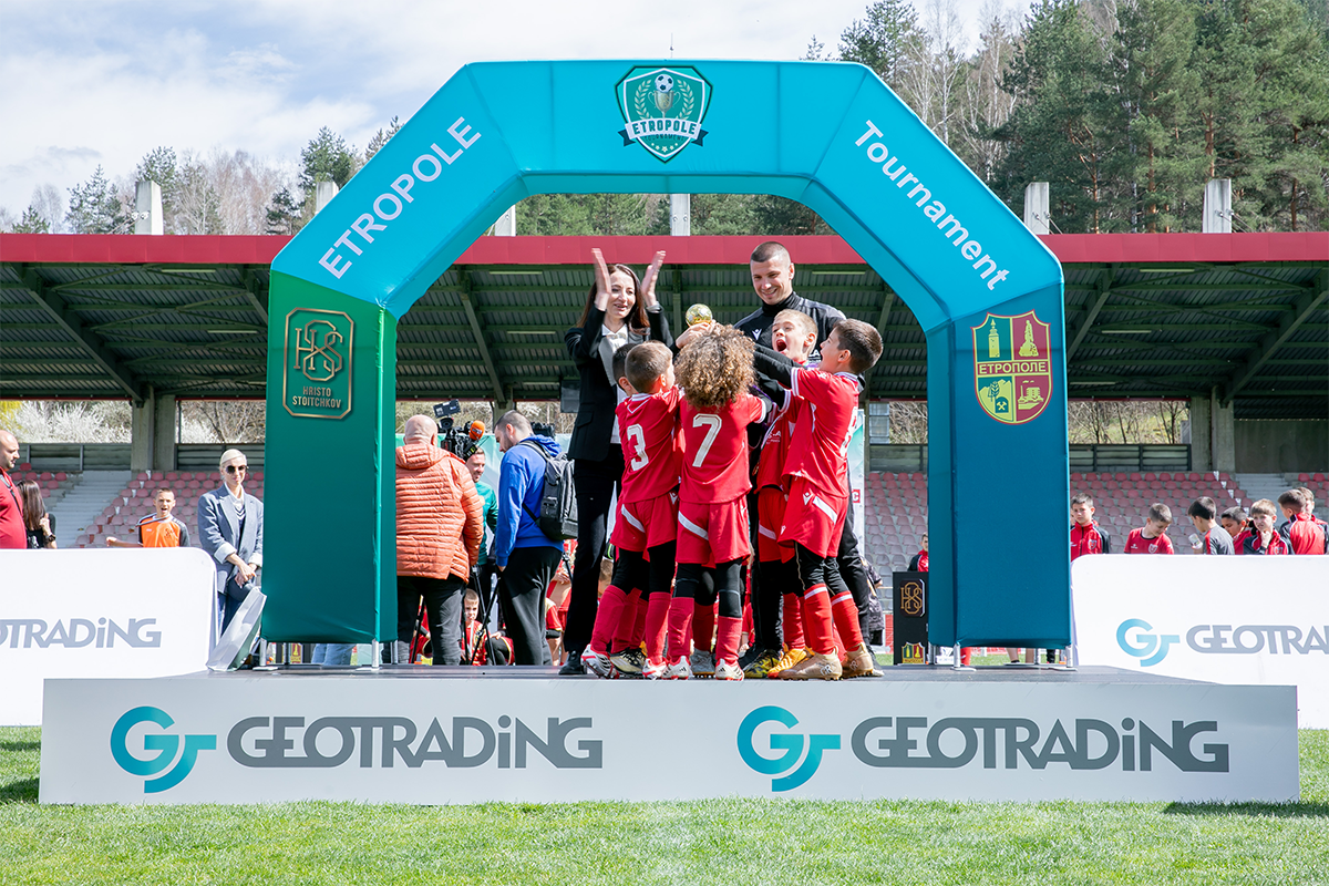 Children celebrate victory in the Etropole tournament with Ms. Rumyana Ivanova.